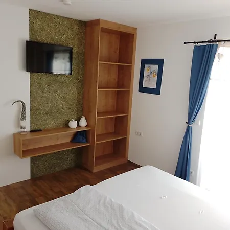 Kornihof Apartment